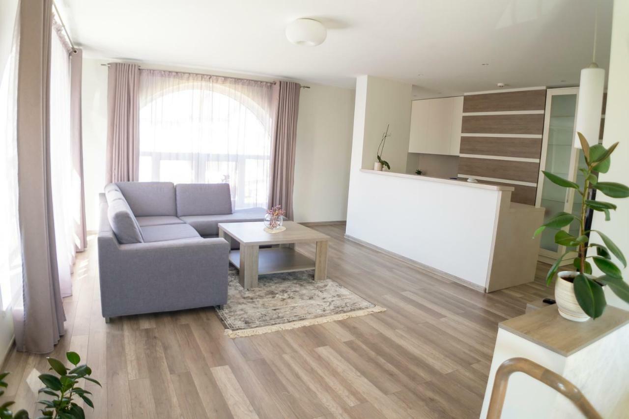 Hotel Sveciu Namai Lanko G. à Klaipėda Extérieur photo
